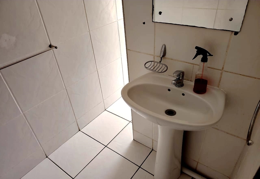  Bedroom Property for Sale in Quigney Eastern Cape